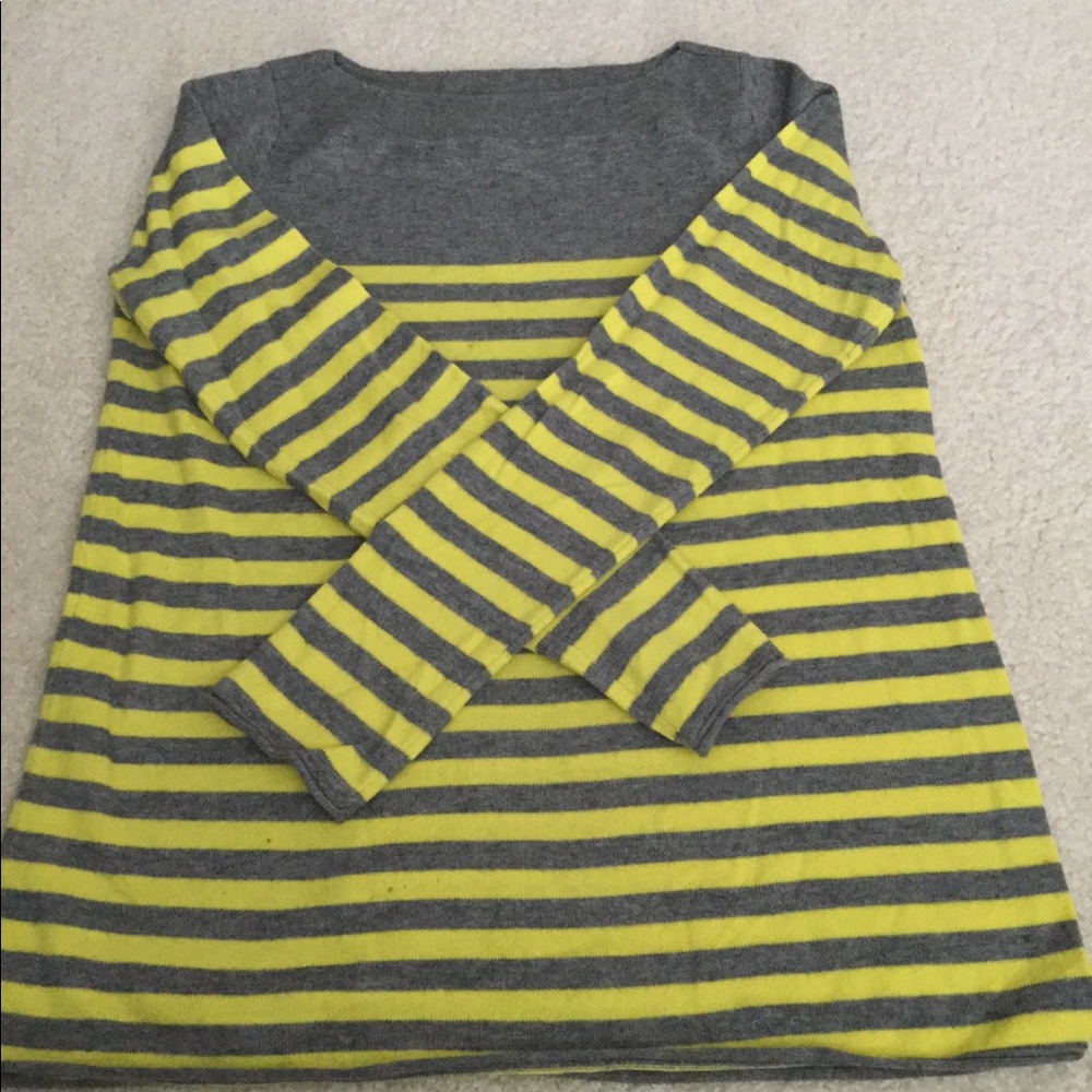 XS Gap boat neck sweater citrine and grey